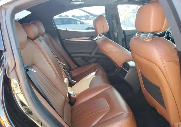 Maserati Ghibli cena 44950 przebieg: 89132, rok produkcji 2015 z Jedwabne małe 46
